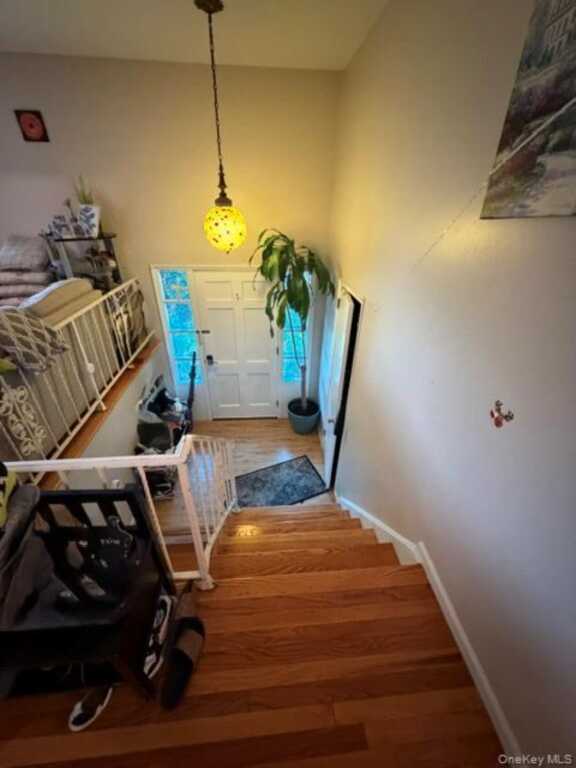 22 Rosemont Drive, New City, NY 10956 - Photo 2 of 17