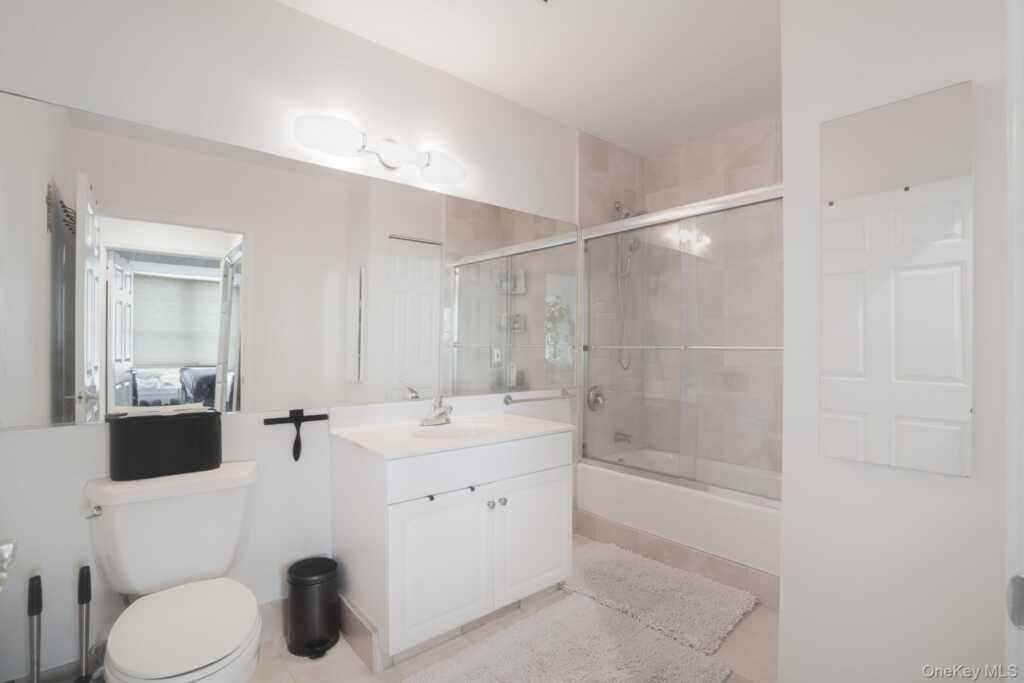 100 New Roc City Plaza, Unit #403, New Rochelle, NY 10801 - Photo 25 of 30