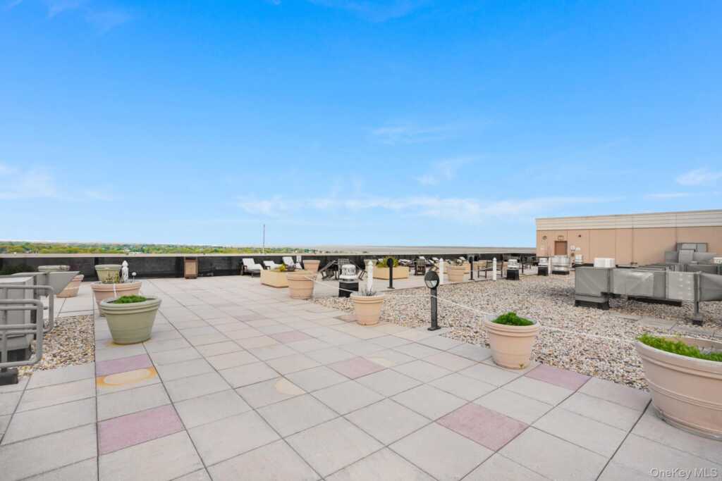 100 New Roc City Plaza, Unit #403, New Rochelle, NY 10801 - Photo 27 of 30