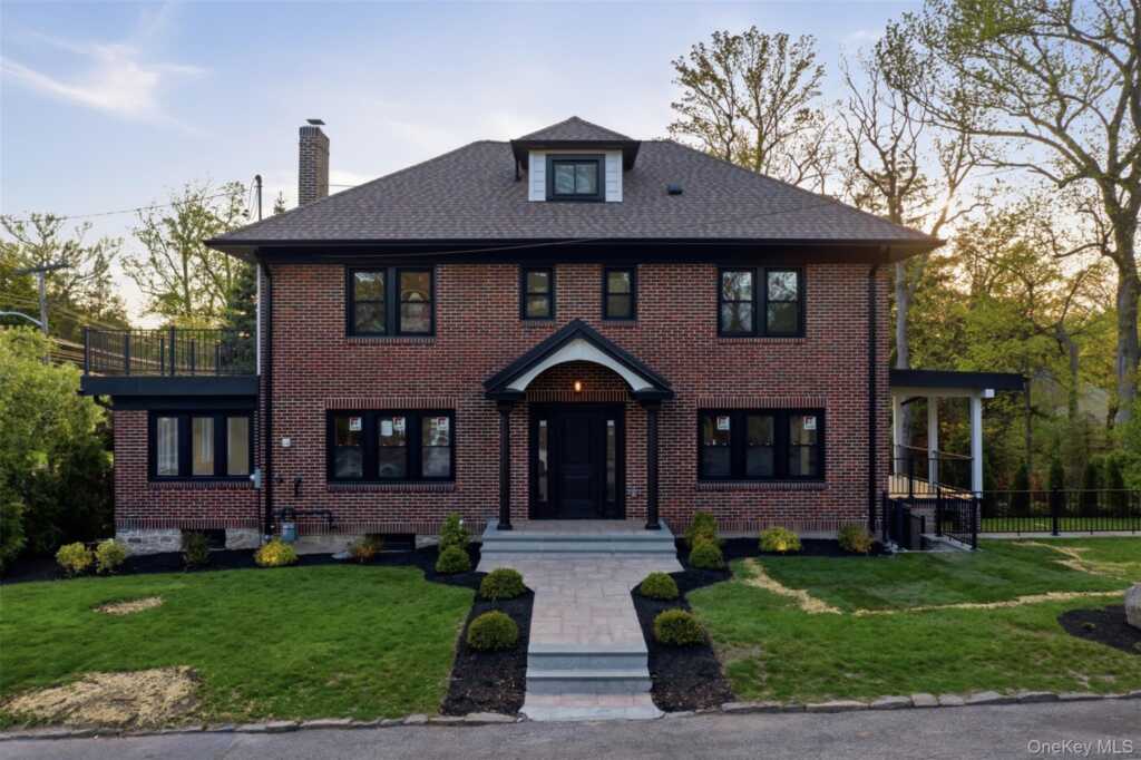 40 Calhoun Avenue, New Rochelle, NY 10801 - Photo 2 of 49