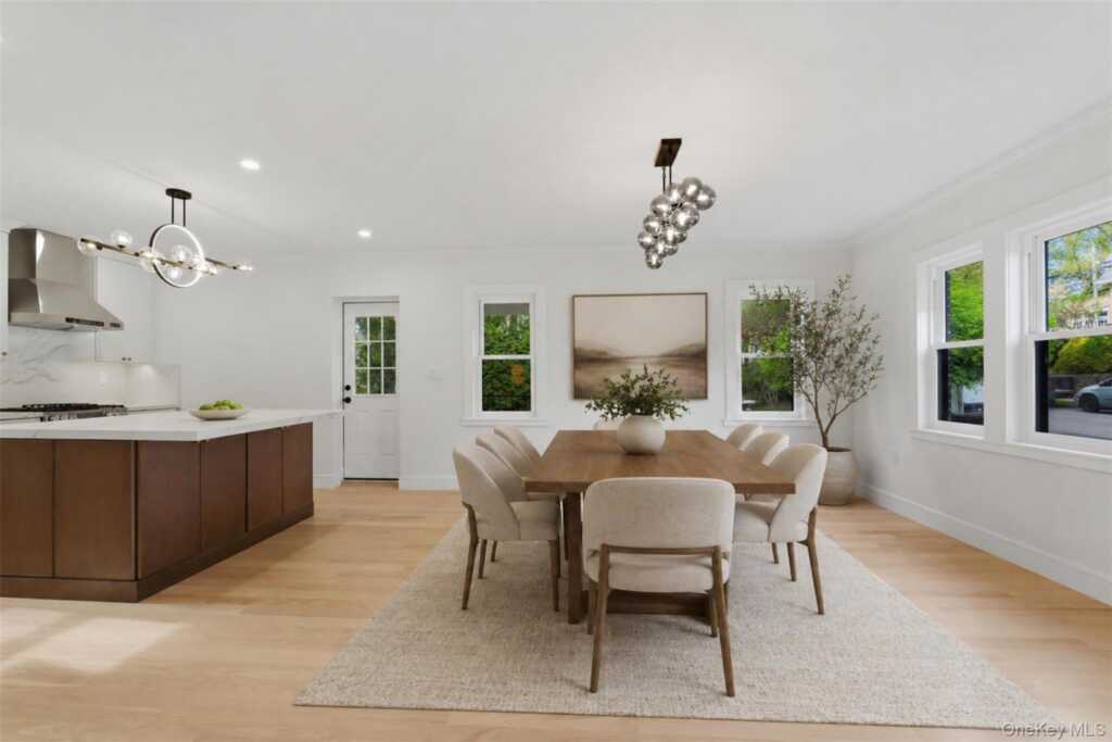 40 Calhoun Avenue, New Rochelle, NY 10801 - Photo 4 of 49