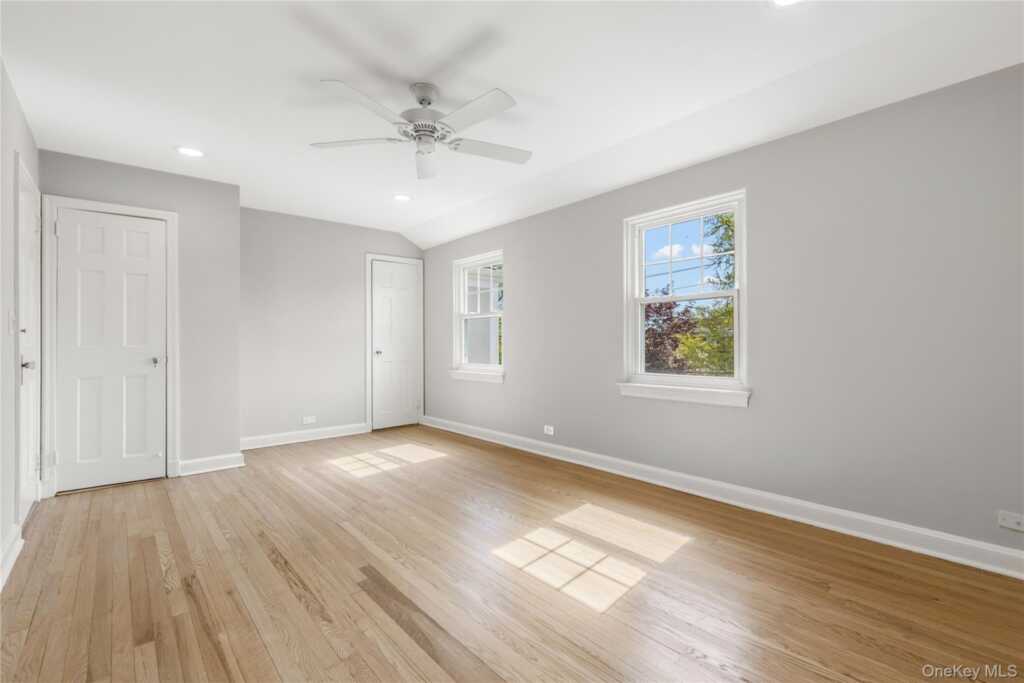 21 Keogh Lane, New Rochelle, NY 10805 - Photo 16 of 21