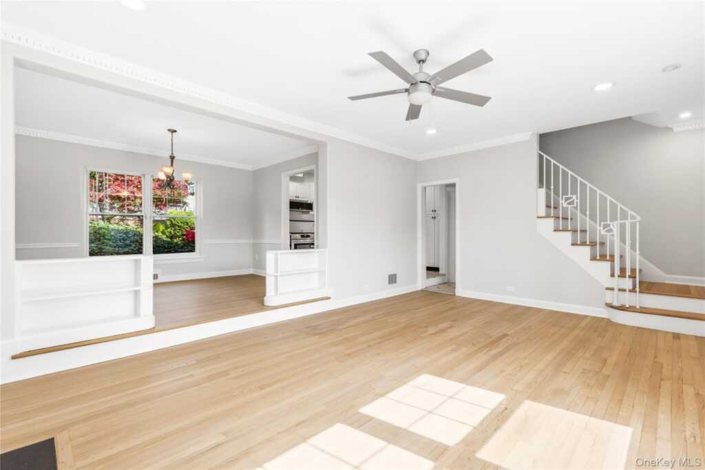 21 Keogh Lane, New Rochelle, NY 10805 - Photo 4 of 21