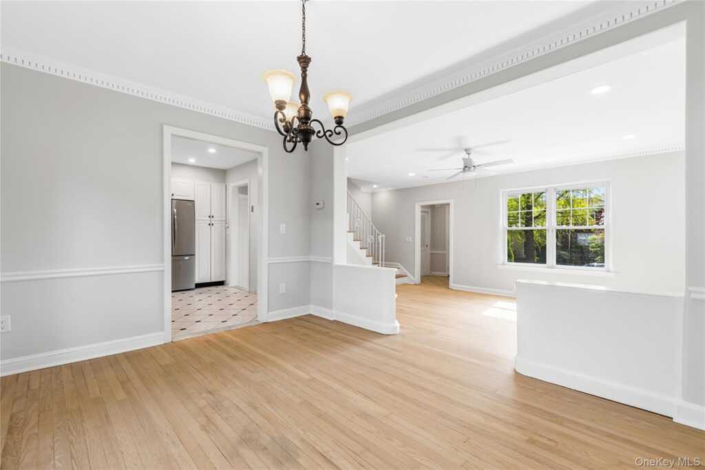 21 Keogh Lane, New Rochelle, NY 10805 - Photo 6 of 21