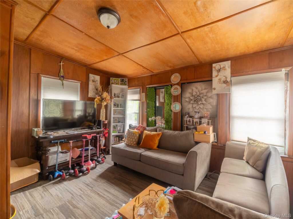 533 Willett Avenue, Rye, NY 10573 - Photo 5 of 7