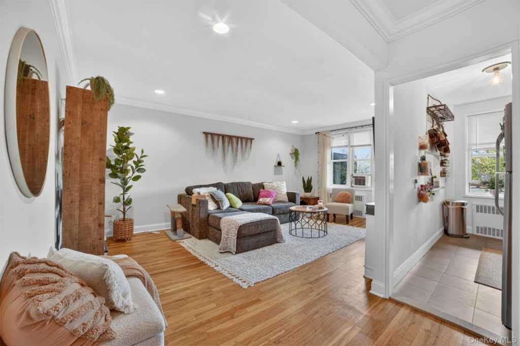 325 King Street, Unit #4L, Rye, NY 10573 - Photo 4 of 23