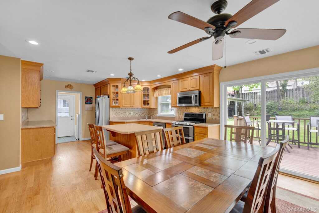39 Lindbergh Lane, New City, NY 10956 - Photo 11 of 43