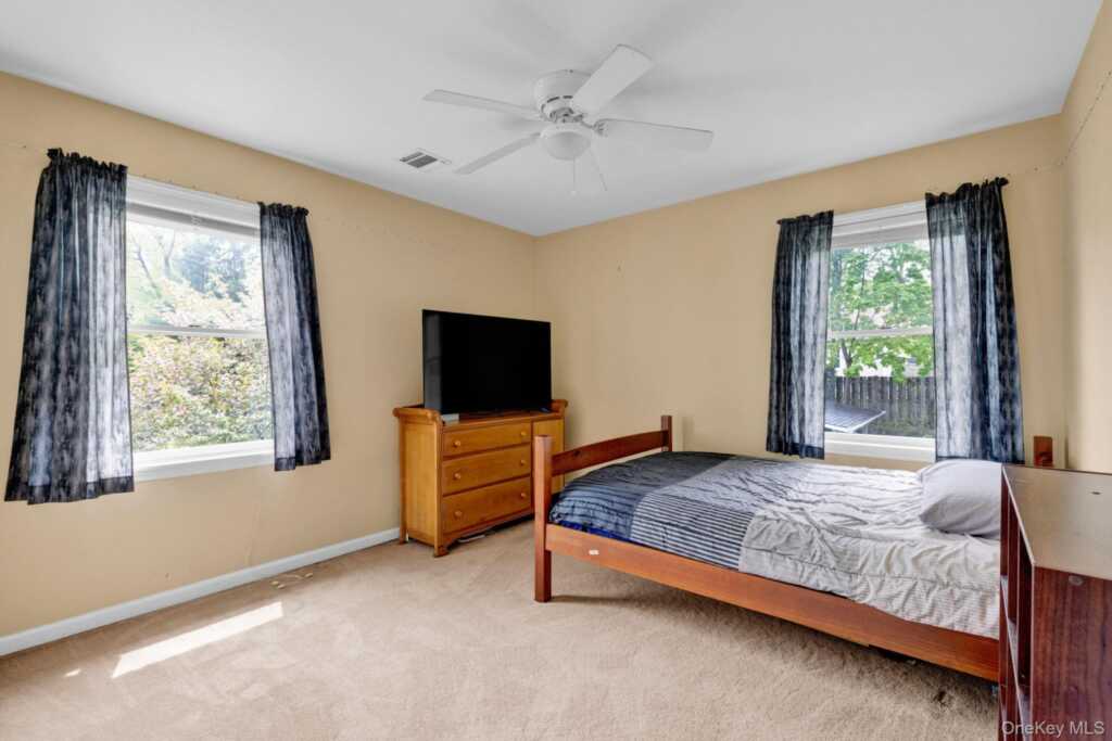 39 Lindbergh Lane, New City, NY 10956 - Photo 26 of 43