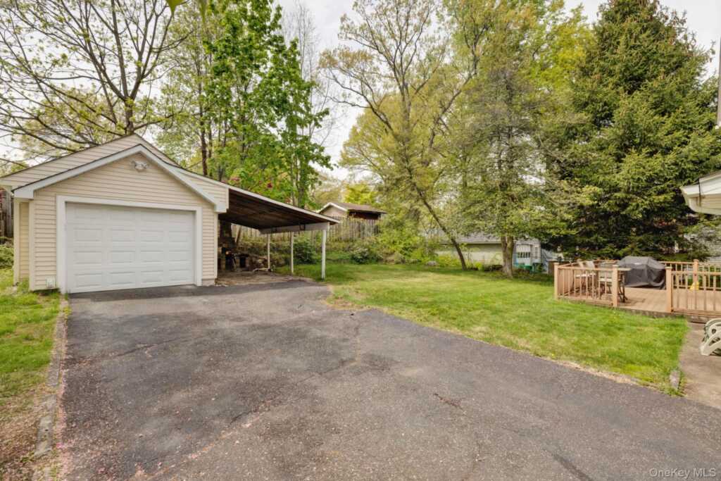 39 Lindbergh Lane, New City, NY 10956 - Photo 8 of 43