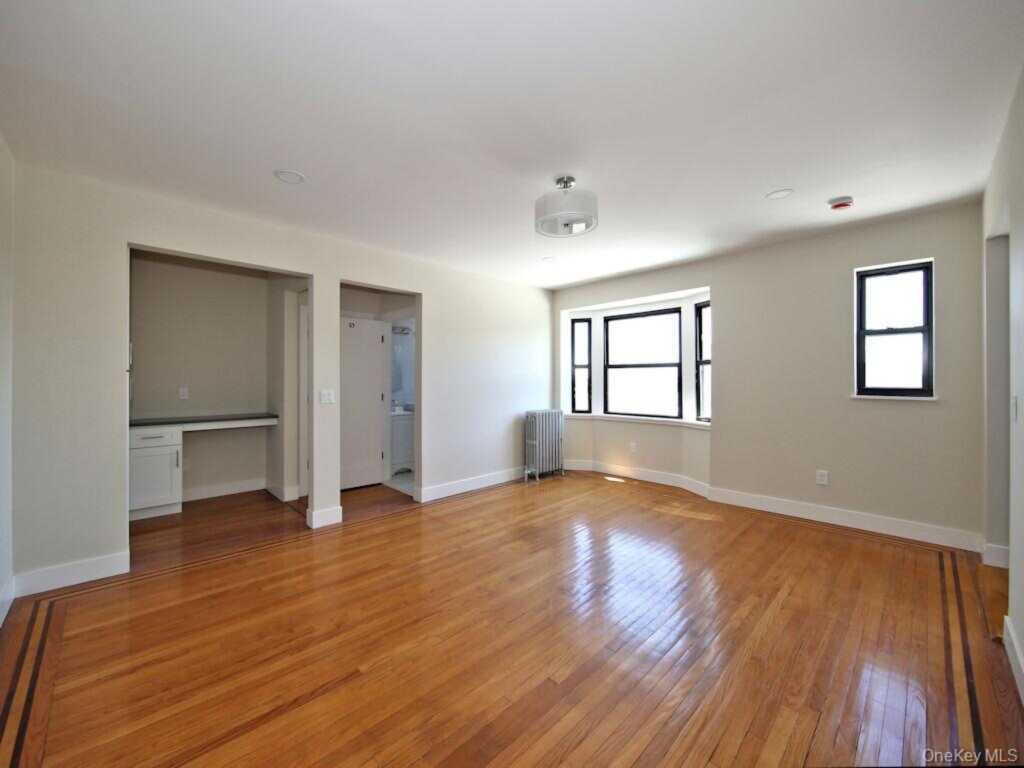 130 Centre Avenue, Unit #4B, New Rochelle, NY 10805 - Photo 2 of 11