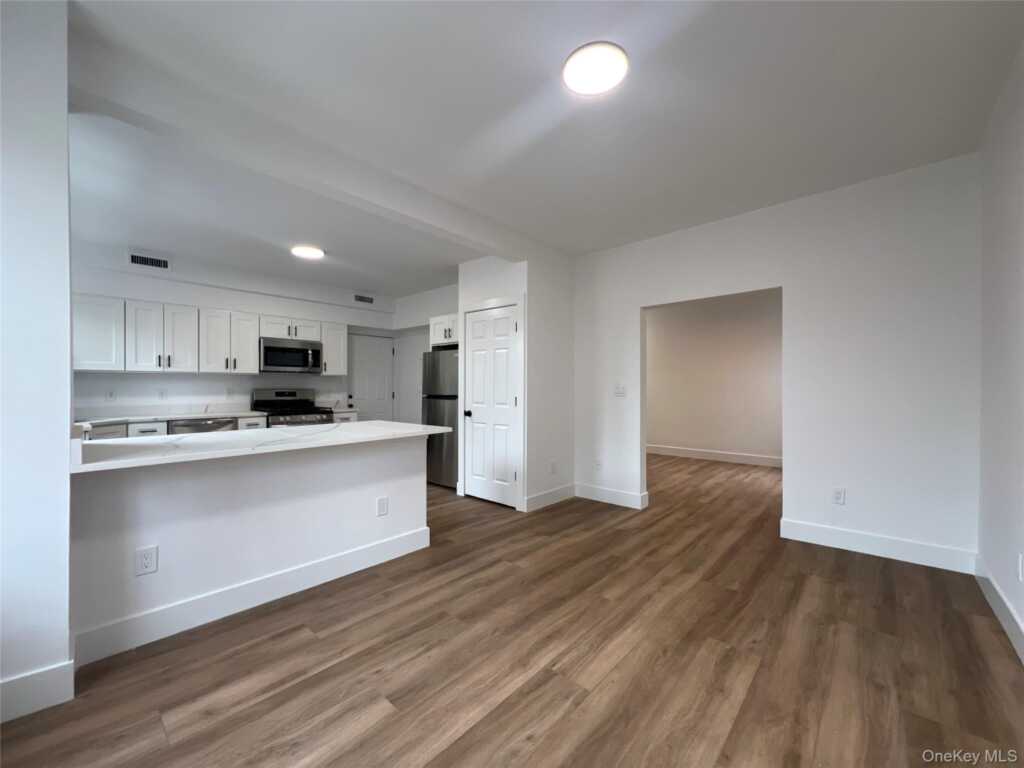 27-29 Purchase Street, Rye, NY 10580 - Photo 4 of 12
