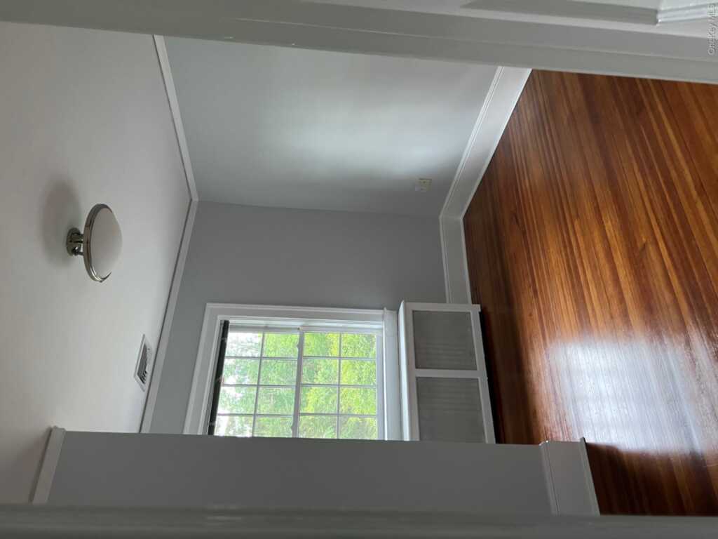 246 Beechmont Drive, New Rochelle, NY 10804 - Photo 11 of 17