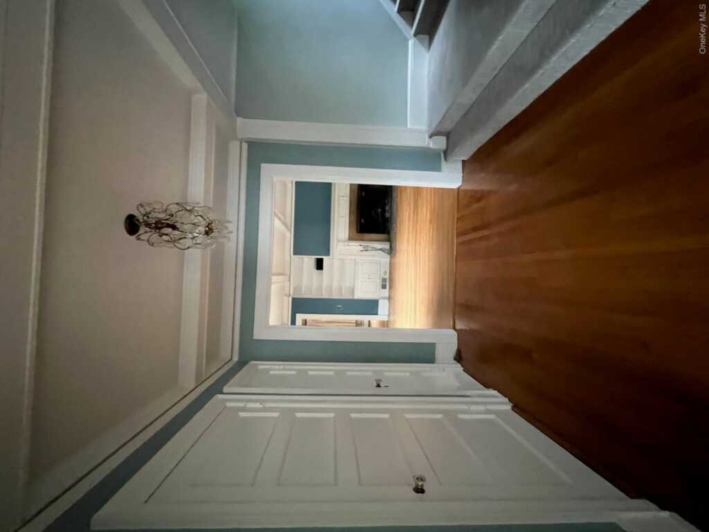 246 Beechmont Drive, New Rochelle, NY 10804 - Photo 14 of 17