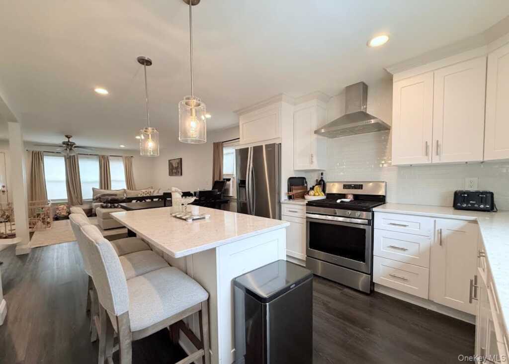 1016 Jefferson Avenue, Unit #Right, Rye, NY 10543 - Photo 4 of 17