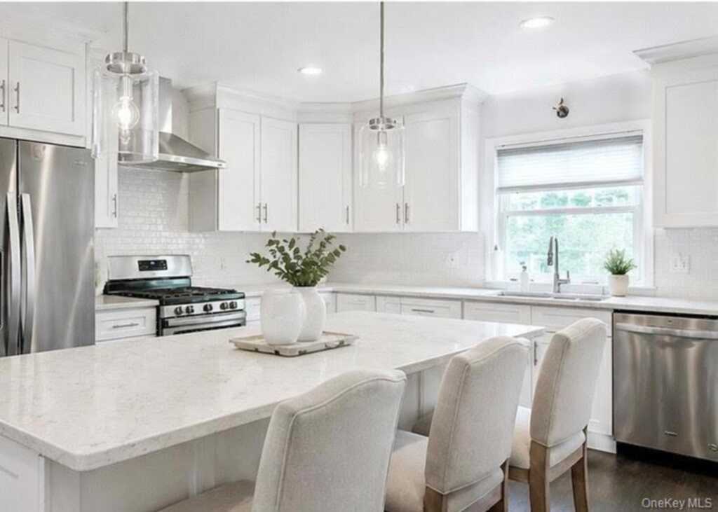1016 Jefferson Avenue, Unit #Right, Rye, NY 10543 - Photo 5 of 17