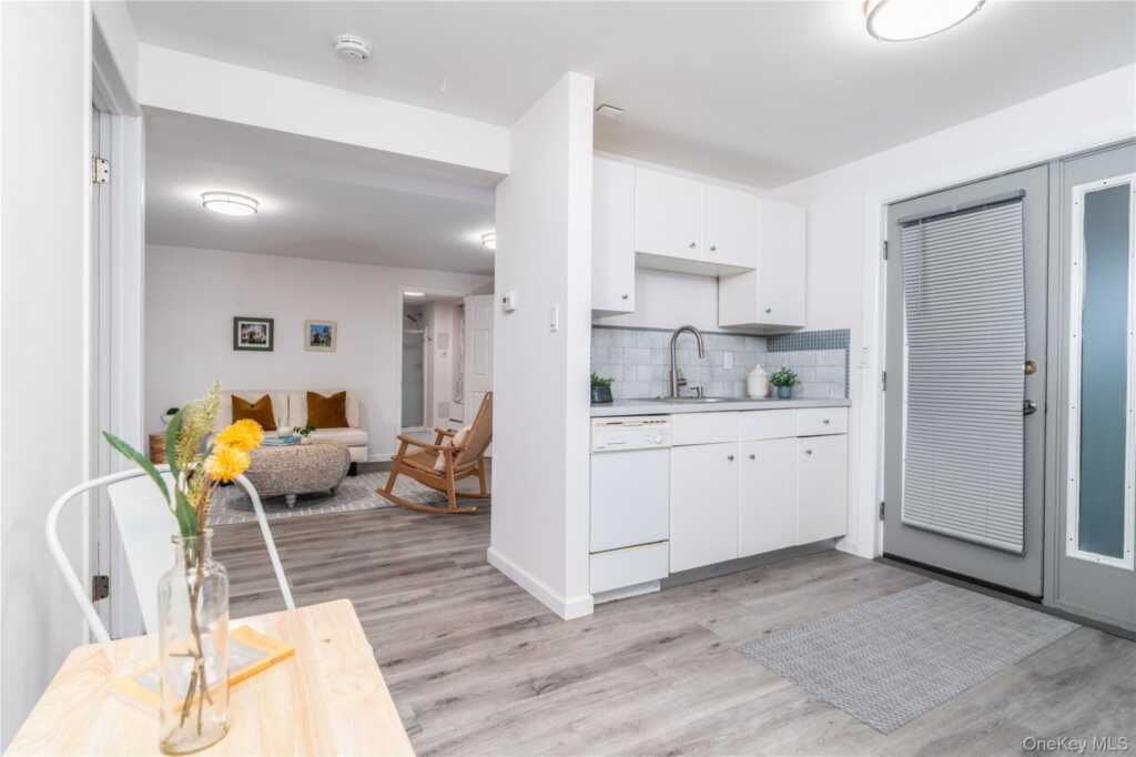 1095 Route 9W, Nyack, NY 10960 - Photo 8 of 8