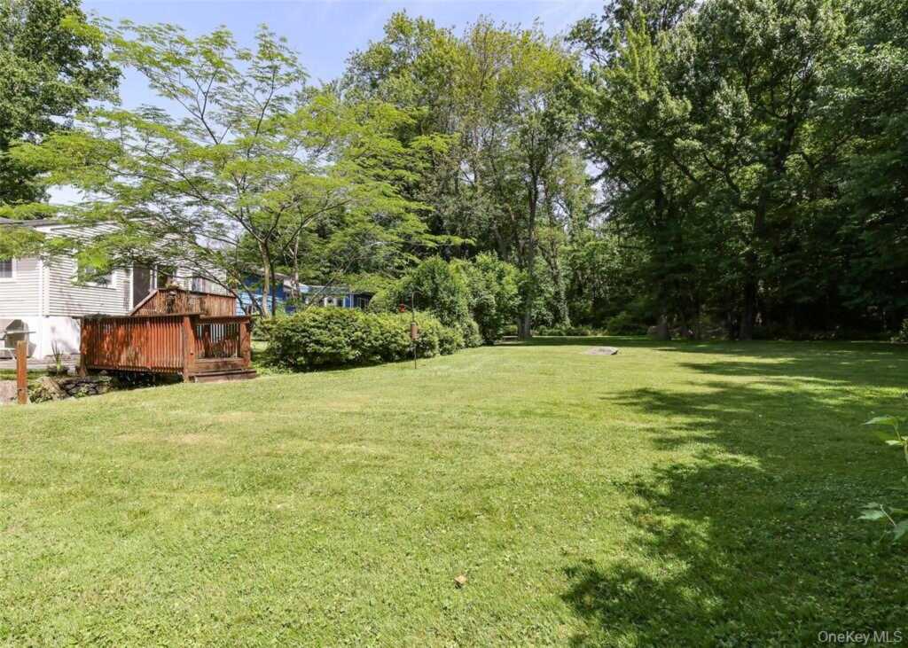 199 Hanson Lane, New Rochelle, NY 10804 - Photo 12 of 13