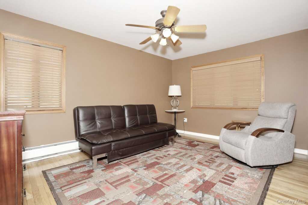 8 Medford Place, Nanuet, NY 10954 - Photo 23 of 50