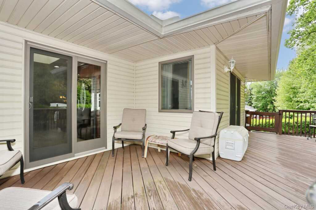 8 Medford Place, Nanuet, NY 10954 - Photo 50 of 50