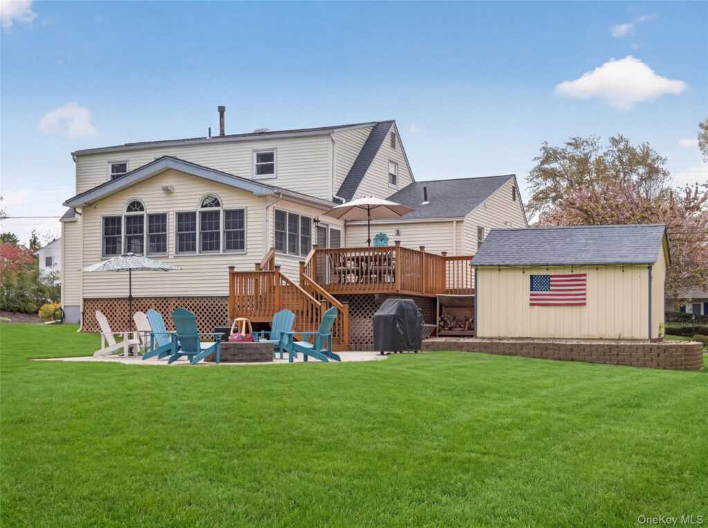 21 Foxcroft Drive, Nanuet, NY 10954 - Photo 41 of 47