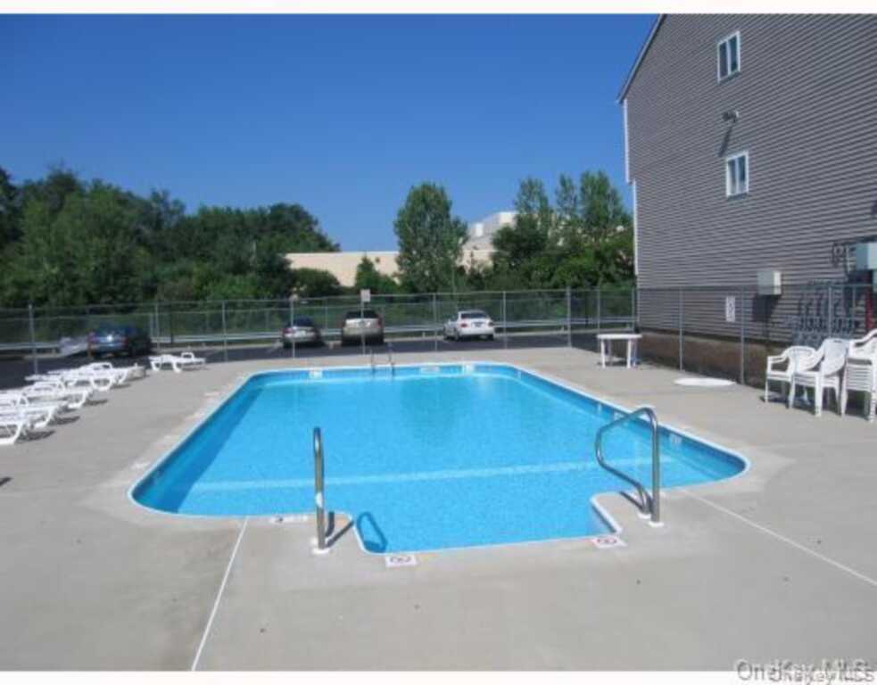 25 College Avenue, Unit #512, Nanuet, NY 10954 - Photo 21 of 24