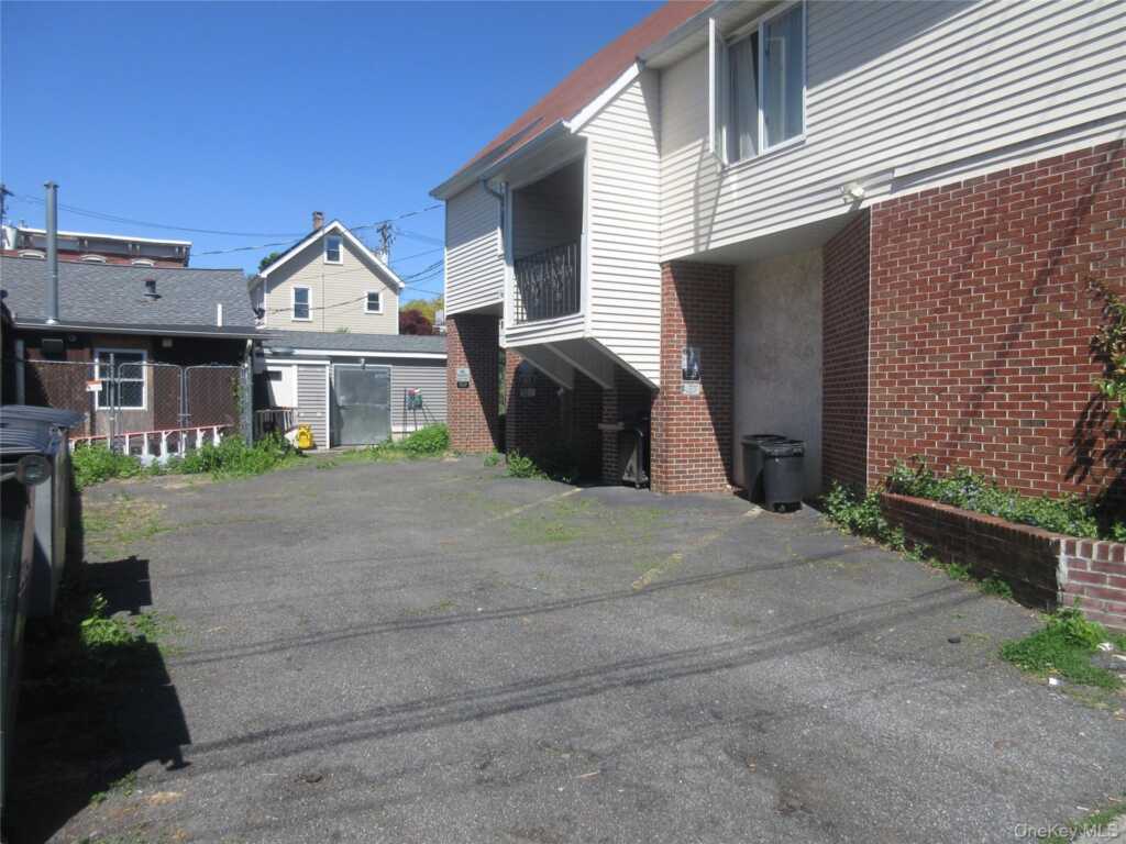 20 Bridge Street, Nyack, NY 10960 - Photo 2 of 10