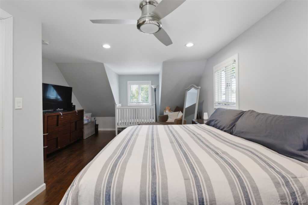 20 Glenside Drive, New City, NY 10956 - Photo 18 of 33