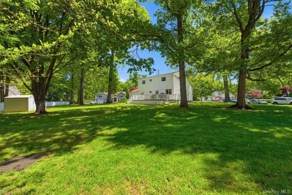 20 Glenside Drive, New City, NY 10956 - Photo 29 of 33