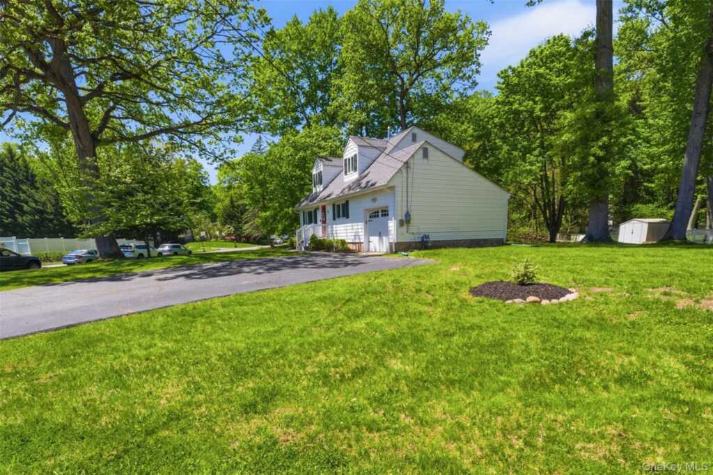20 Glenside Drive, New City, NY 10956 - Photo 32 of 33