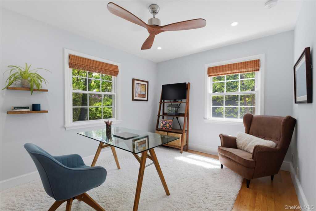 136 Devonshire Road, New Rochelle, NY 10538 - Photo 13 of 34