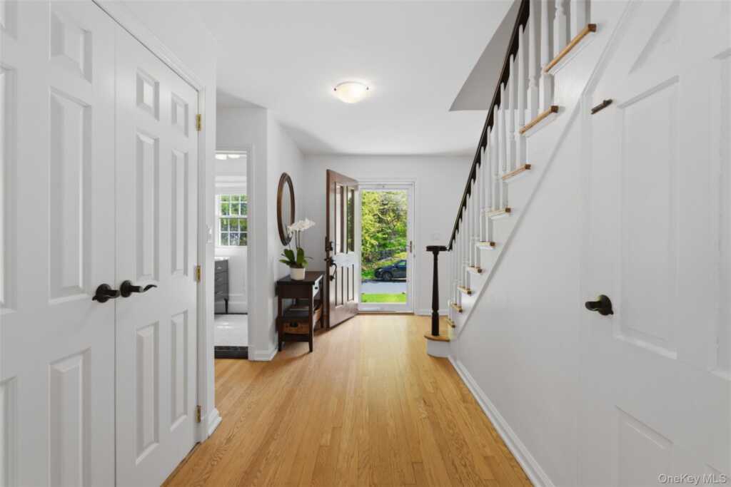 136 Devonshire Road, New Rochelle, NY 10538 - Photo 14 of 34