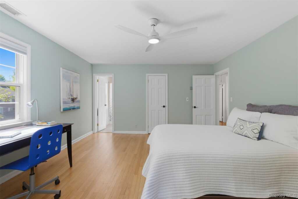 136 Devonshire Road, New Rochelle, NY 10538 - Photo 20 of 34