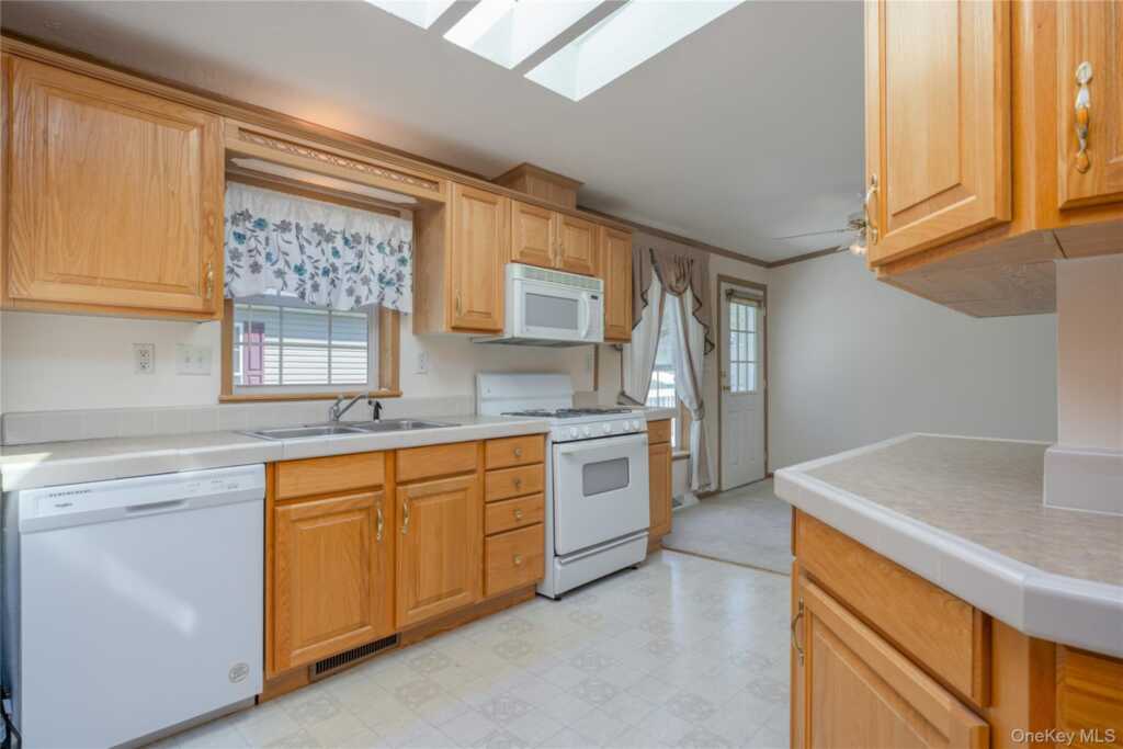 39 Cedar Flats Road, Stony Point, NY 10980 - Photo 16 of 28