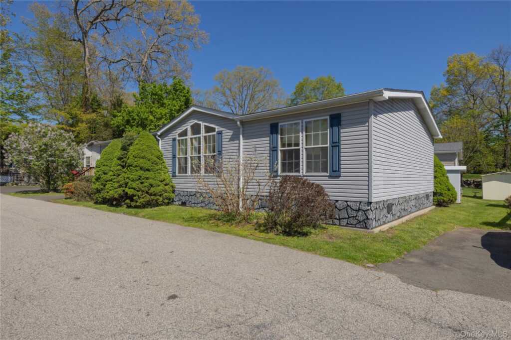 39 Cedar Flats Road, Stony Point, NY 10980 - Photo 4 of 28