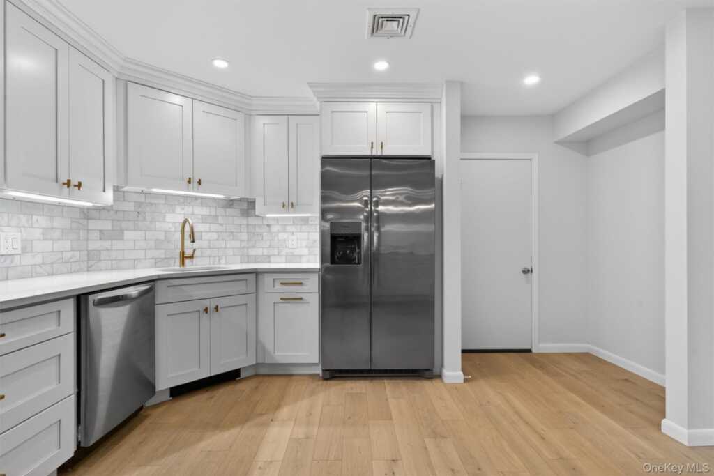5 Bannock Court, Suffern, NY 10901 - Photo 12 of 50