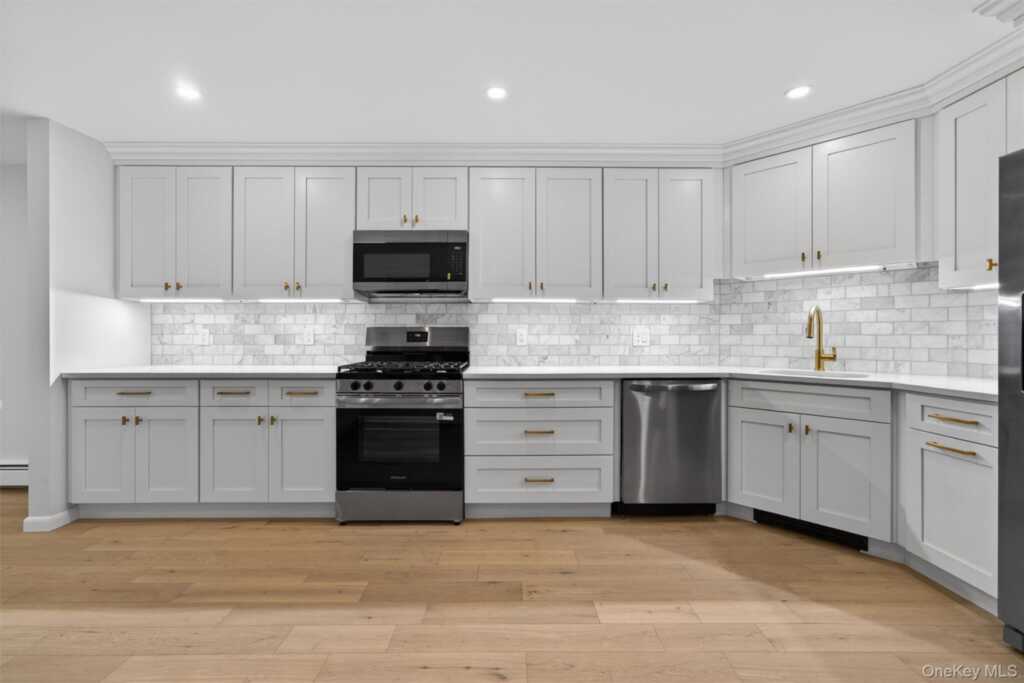 5 Bannock Court, Suffern, NY 10901 - Photo 14 of 50