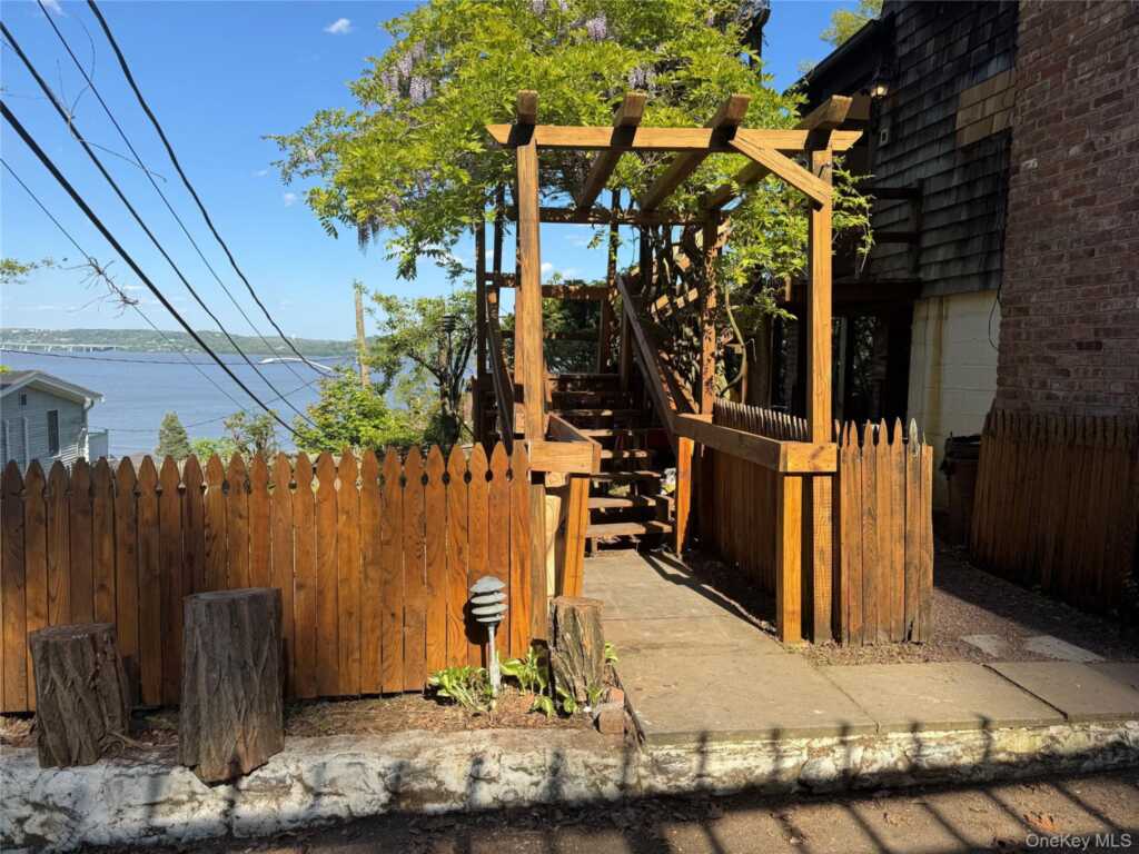 45 Upper Ritie Street, Piermont, NY 10968 - Photo 9 of 50