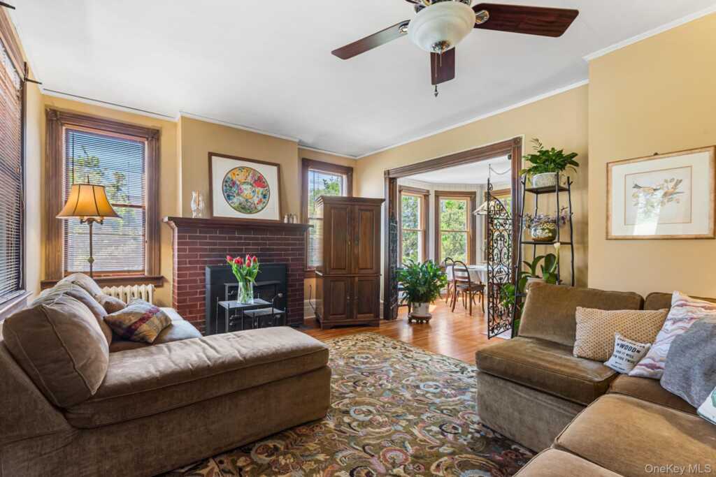 17 Upland Avenue, White Plains, NY 10604 - Photo 10 of 26