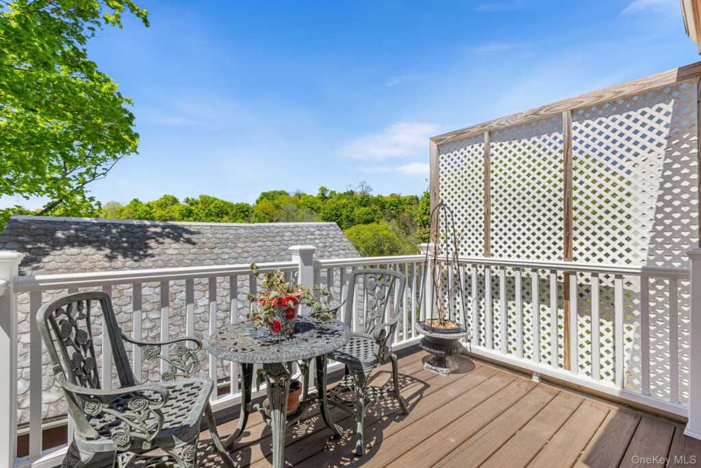 17 Upland Avenue, White Plains, NY 10604 - Photo 20 of 26