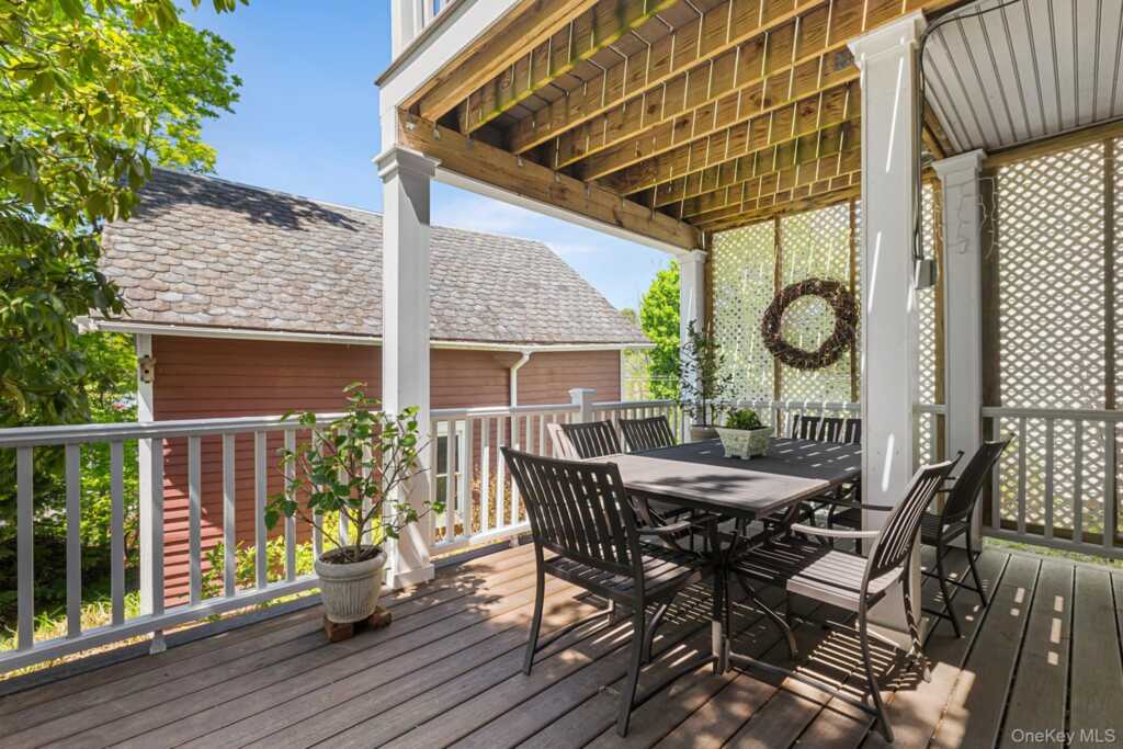 17 Upland Avenue, White Plains, NY 10604 - Photo 24 of 26