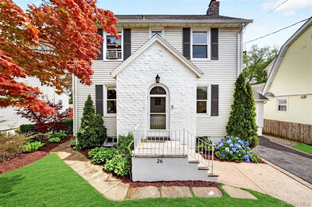 26 Montross Street, White Plains, NY 10603 - Photo 2 of 42