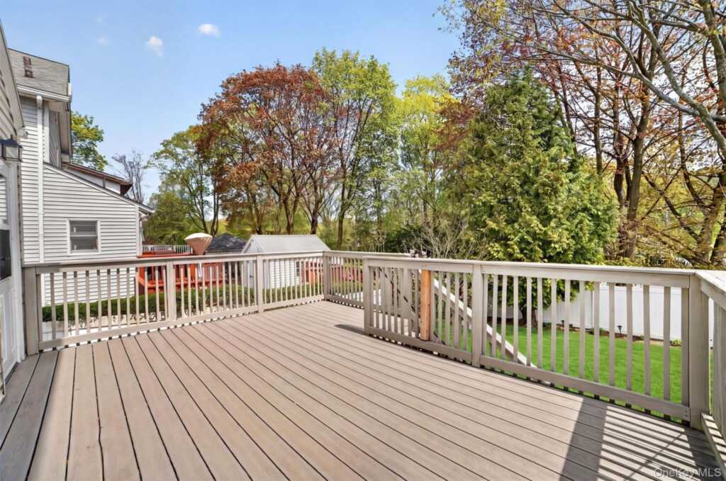 26 Montross Street, White Plains, NY 10603 - Photo 29 of 42