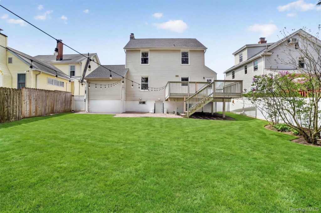 26 Montross Street, White Plains, NY 10603 - Photo 37 of 42
