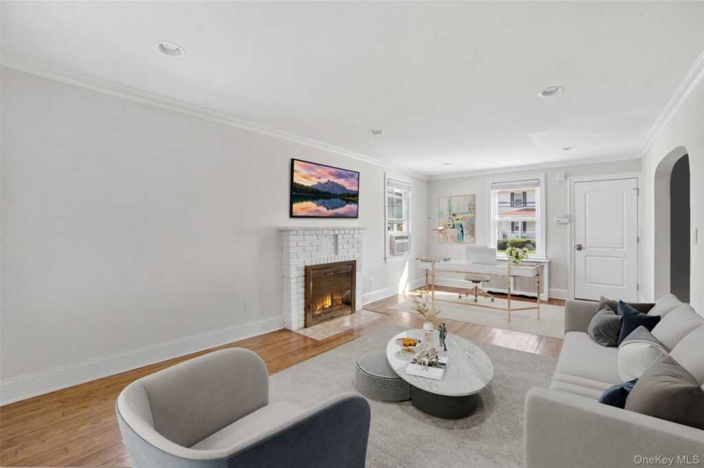 26 Montross Street, White Plains, NY 10603 - Photo 8 of 42