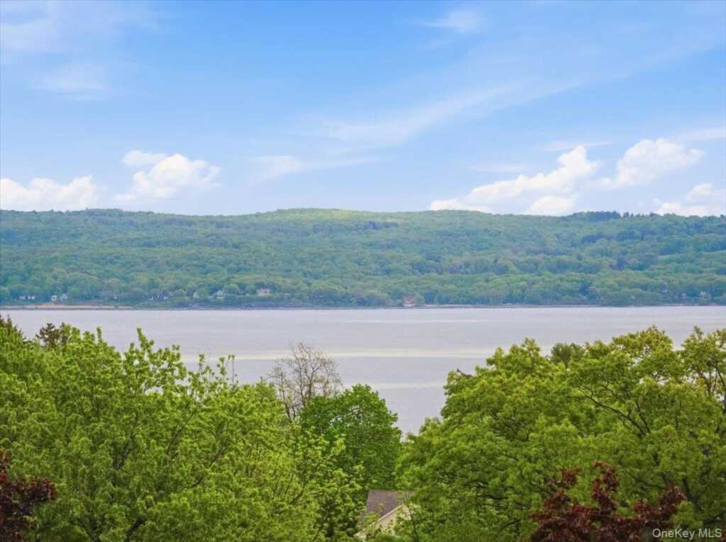 401 Centre Avenue, Nyack, NY 10960 - Photo 25 of 50