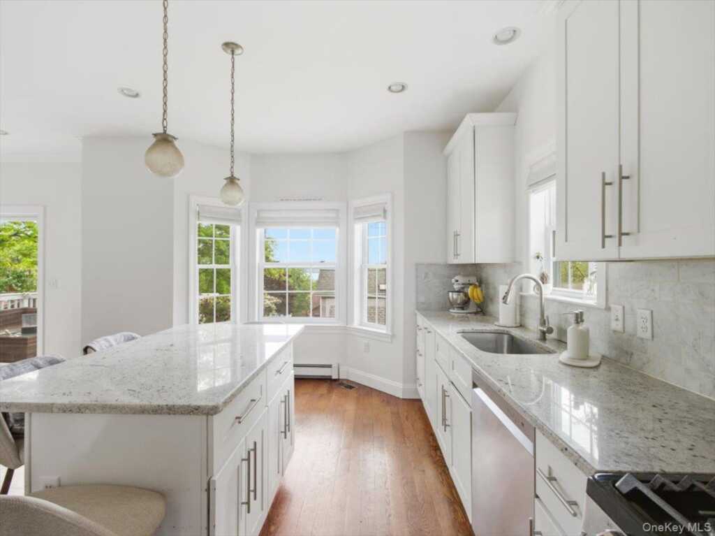 401 Centre Avenue, Nyack, NY 10960 - Photo 4 of 50