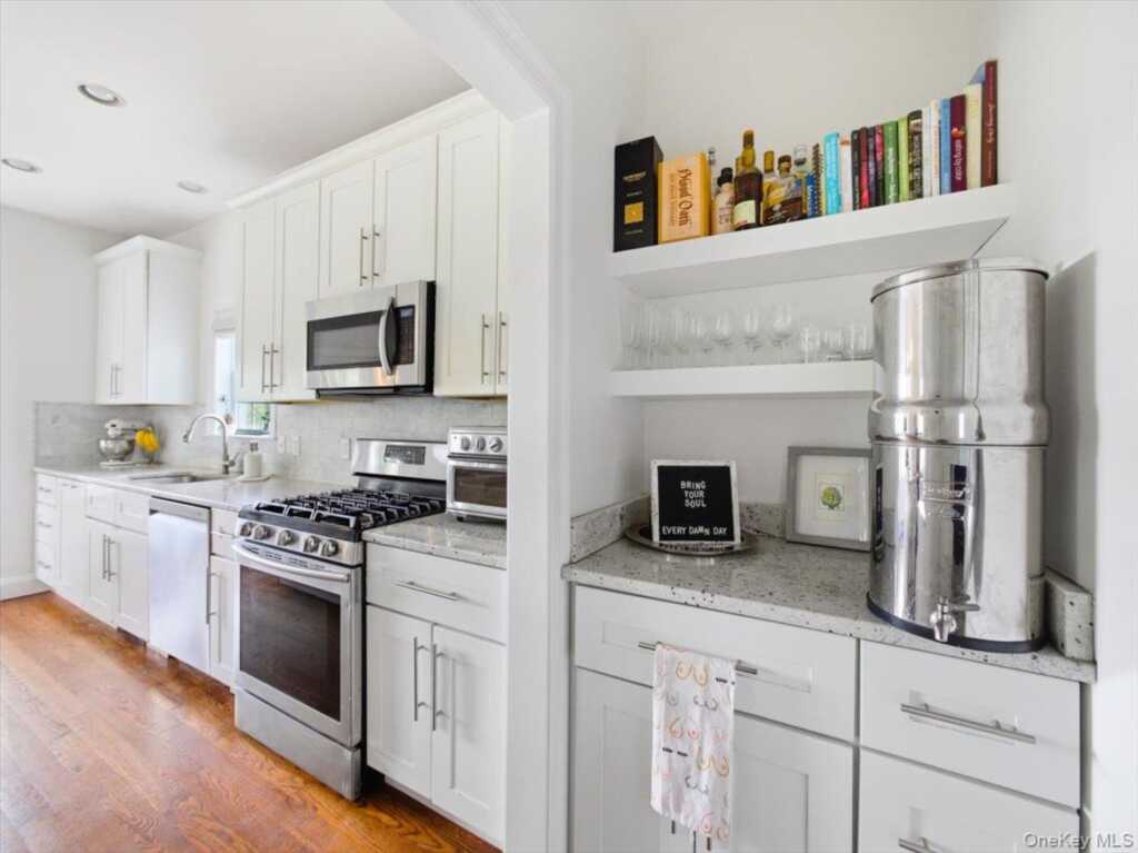 401 Centre Avenue, Nyack, NY 10960 - Photo 7 of 50