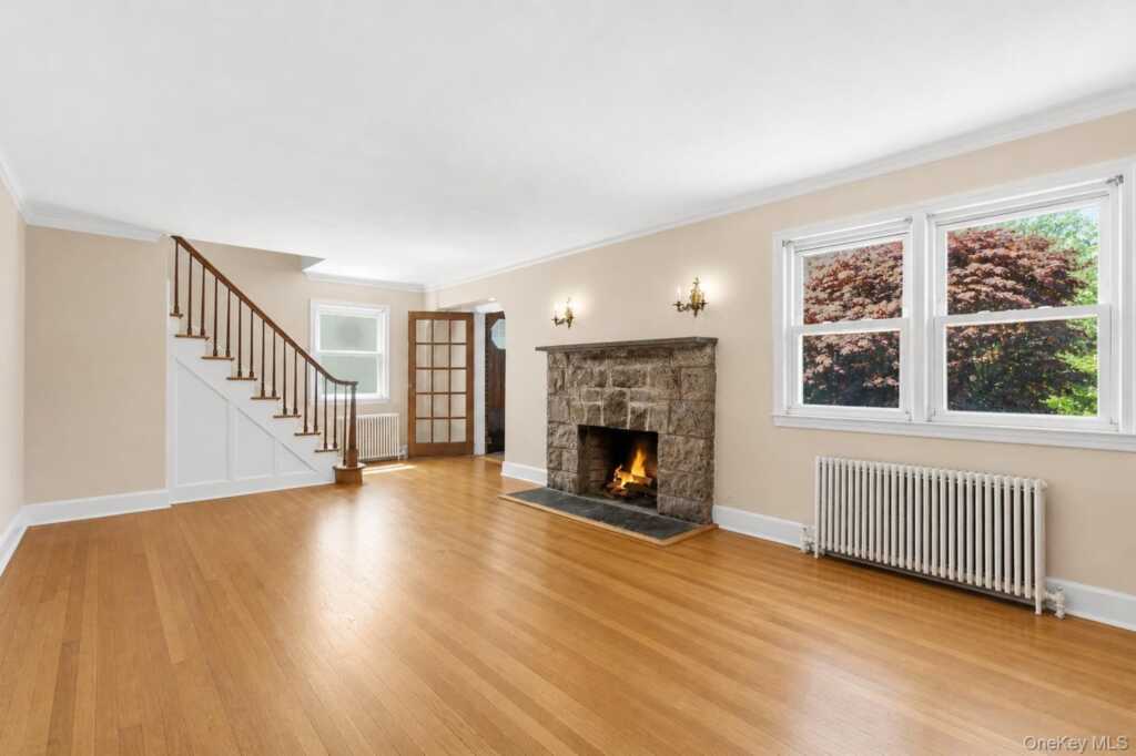 68 Seneca Avenue, White Plains, NY 10603 - Photo 3 of 31