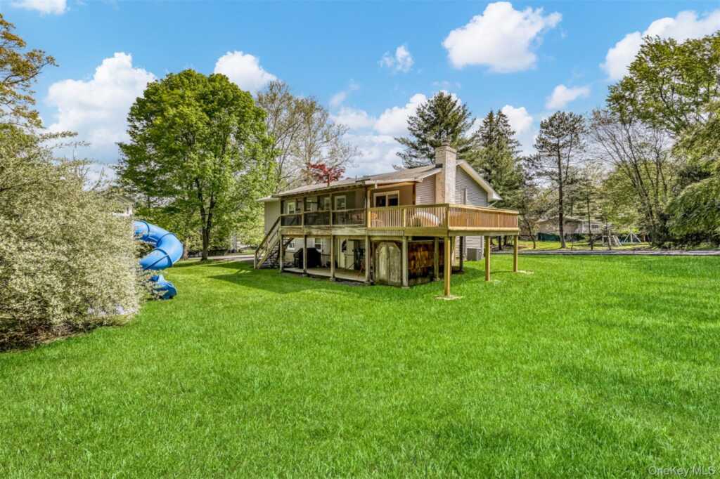 27 Hidden Valley Drive, Suffern, NY 10901 - Photo 26 of 30