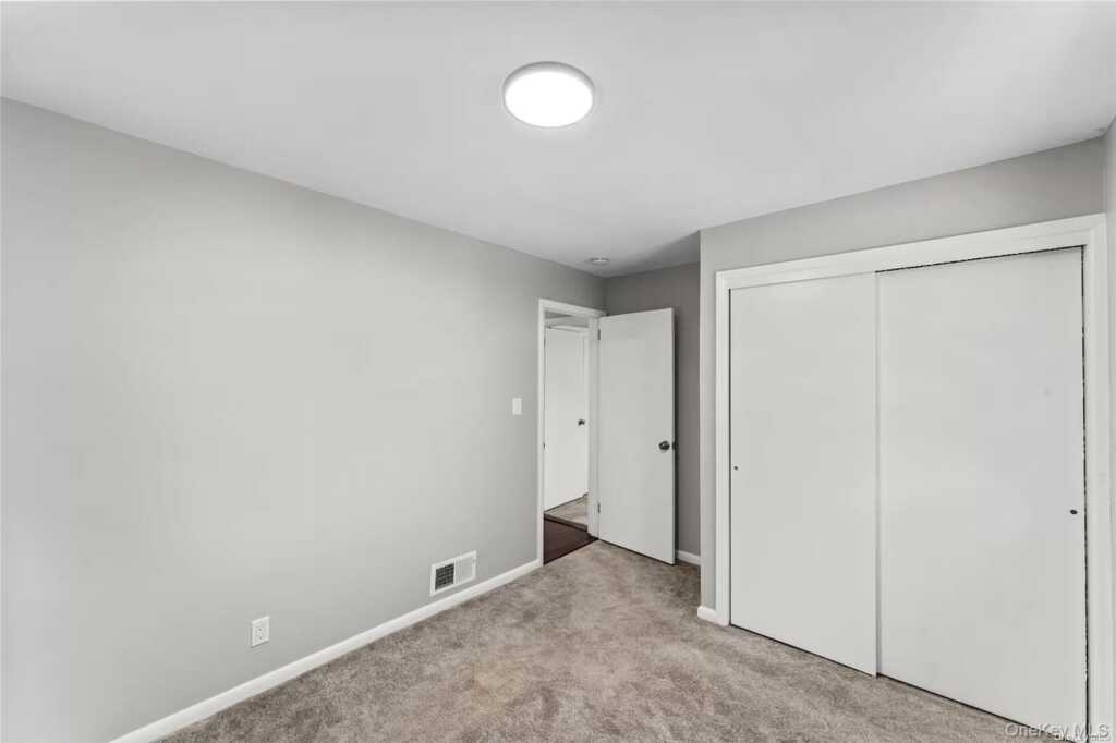 6 Valley View Terrace, Suffern, NY 10901 - Photo 10 of 19